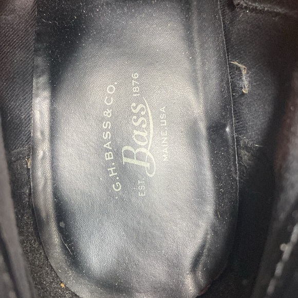 G.H Bass black booties size 8.5 - Picture 5 of 7